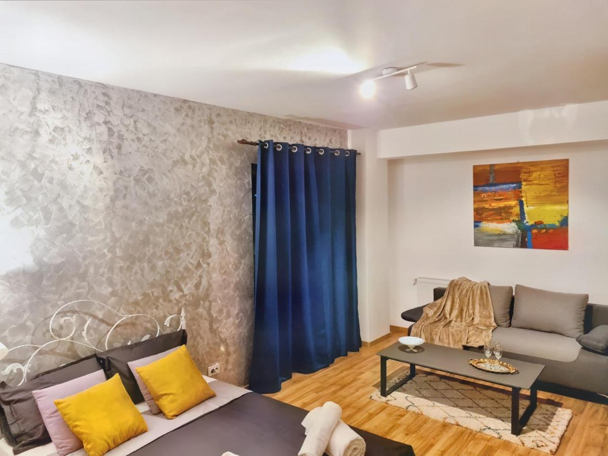 Ultracentral 5* Boutique Hotel Style Apartment. Brand New. 2 Rooms. Spacious. Free Parking Kolozsvár Kültér fotó