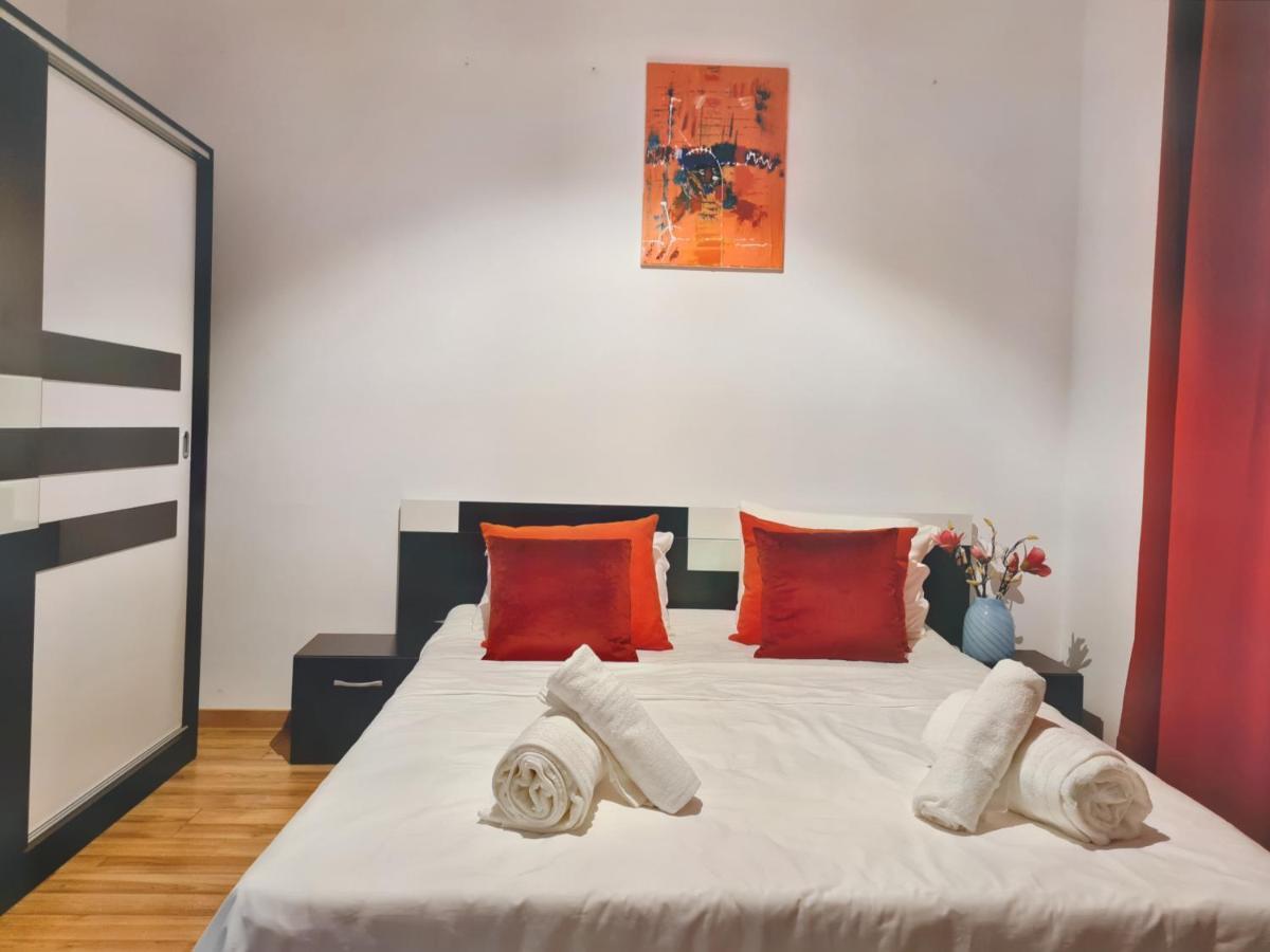 Ultracentral 5* Boutique Hotel Style Apartment. Brand New. 2 Rooms. Spacious. Free Parking Kolozsvár Kültér fotó
