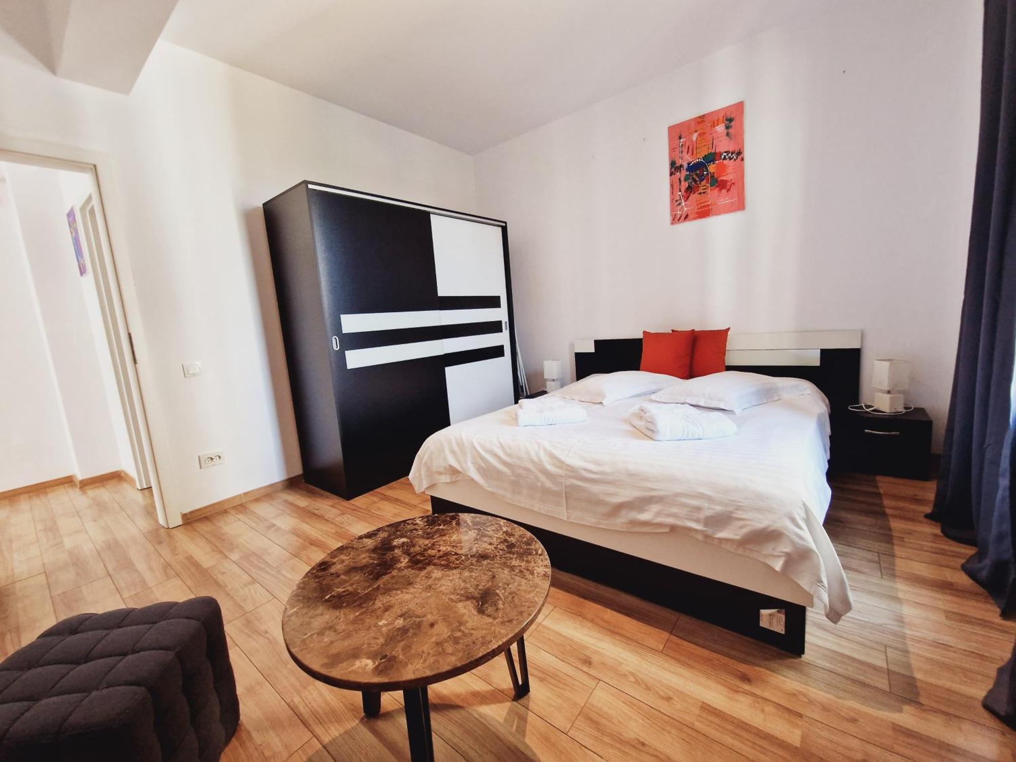 Ultracentral 5* Boutique Hotel Style Apartment. Brand New. 2 Rooms. Spacious. Free Parking Kolozsvár Kültér fotó
